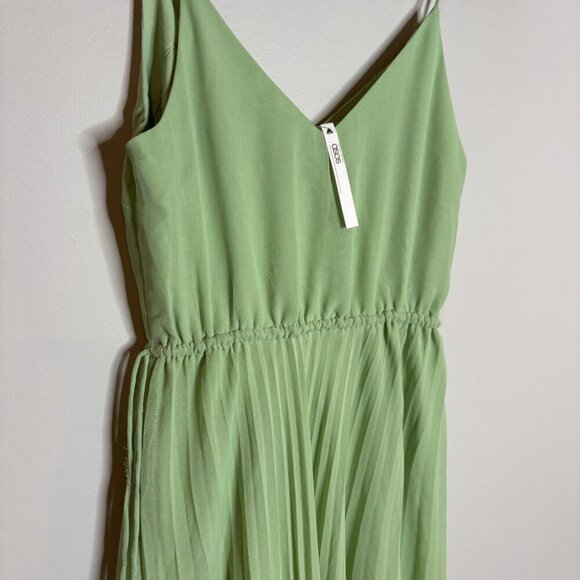 ASOS Design Pleated Cami Maxi Dress Drawstring Waist in Sage Green - Picture 3 of 7